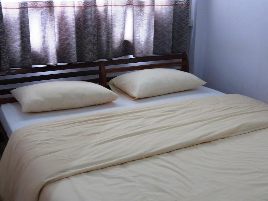 Kingmala Guesthouse Luang Namtha Room photo